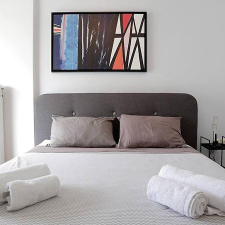 Charming Apartment Near Center Athene Buitenkant foto