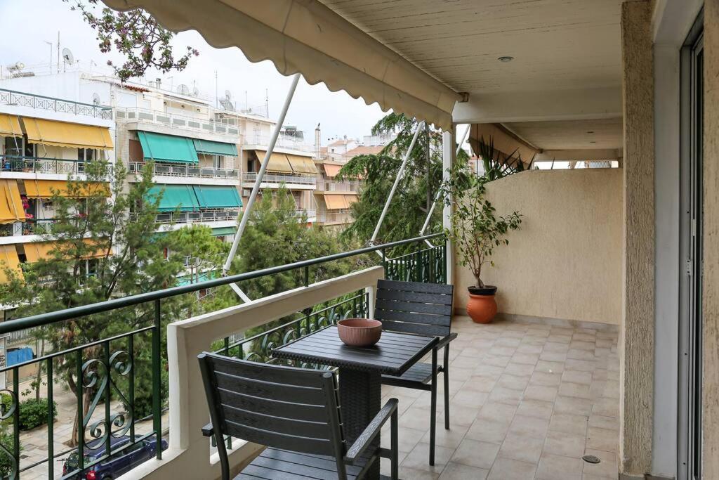 Charming Apartment Near Center Athene Buitenkant foto